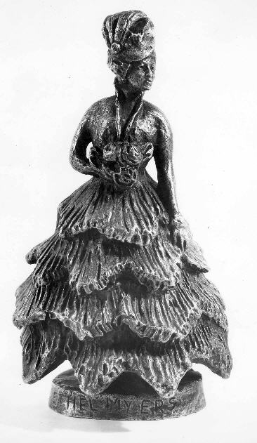 21 Crinoline Girl02